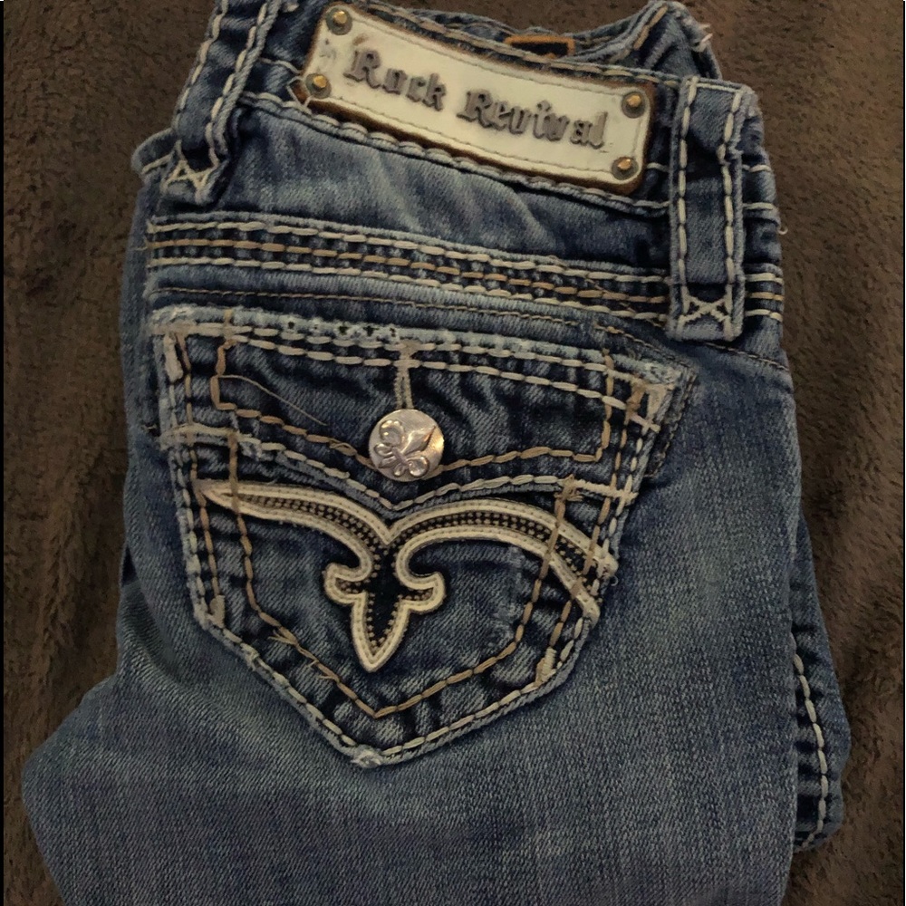 Size 22 rock revival